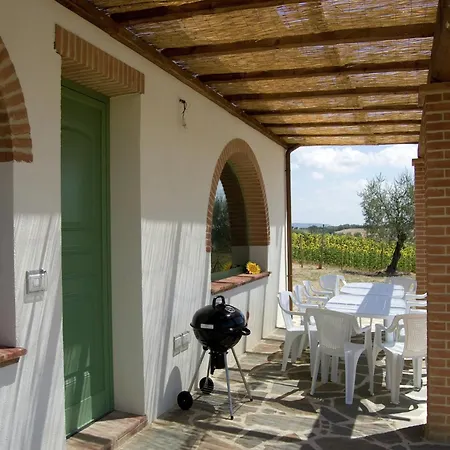 Rustic Charm, Modern Comfort Prázdninový dům Cortona